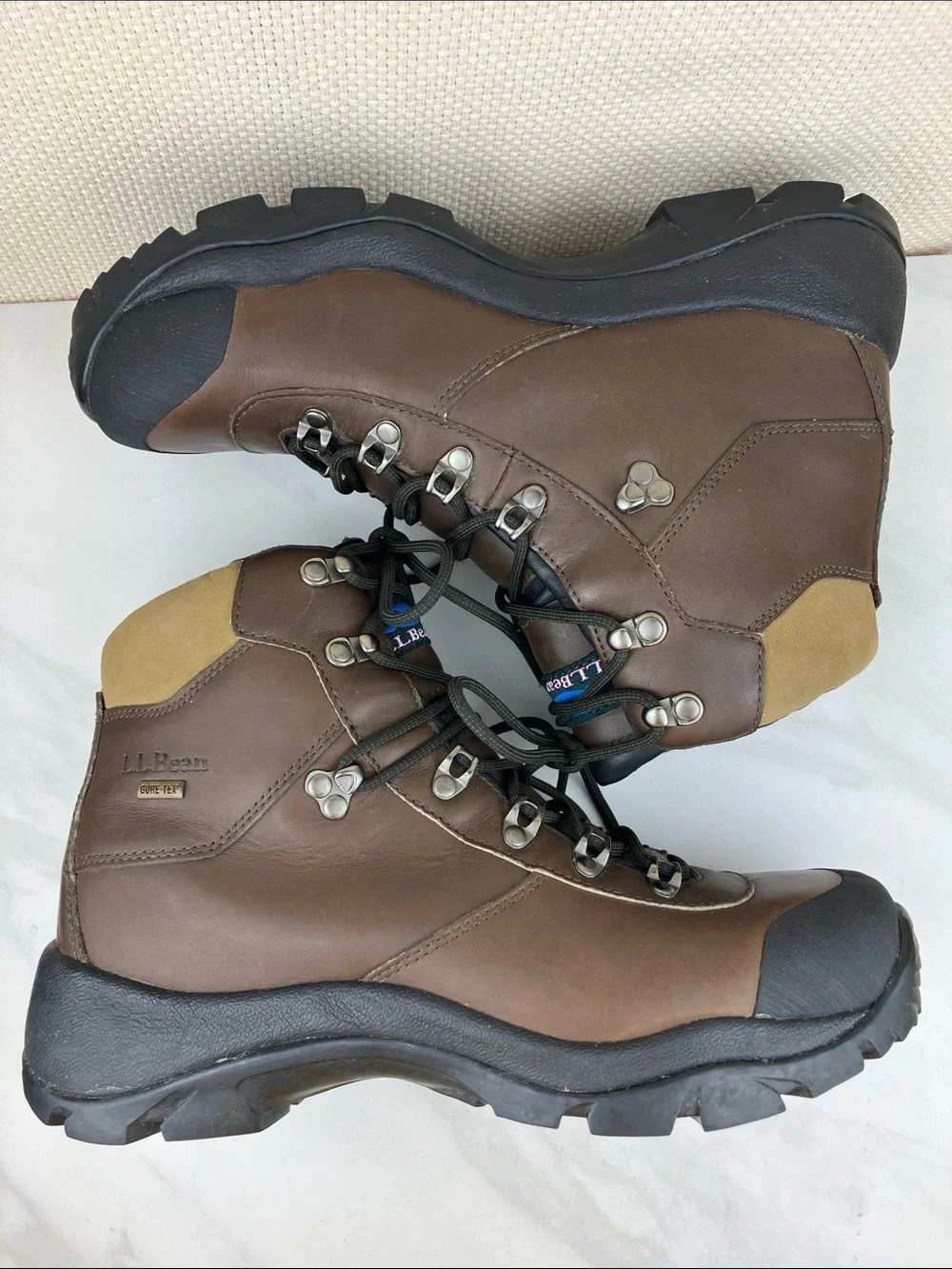 LL Bean GTX Leather Mid Hiking Boots FLAW